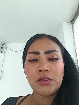 Ariana_Rodriguez live