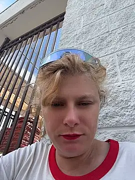 mango-kitty live