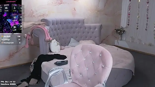 Penelope_Pinky live