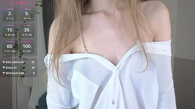 Emily_Nelsonn live