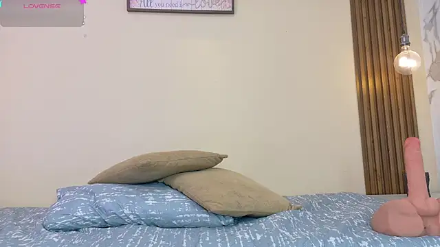 mia_gold_ live