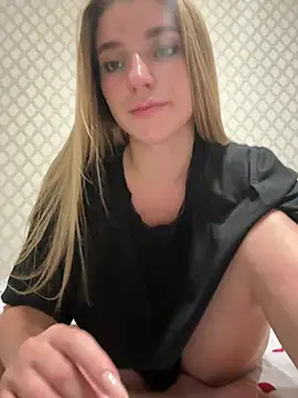 adel_secret live