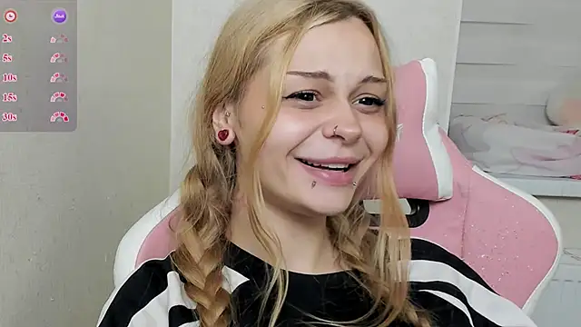 MelonyEmo live