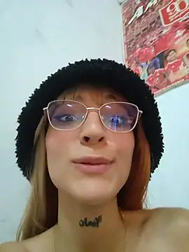 Dani-peggin live