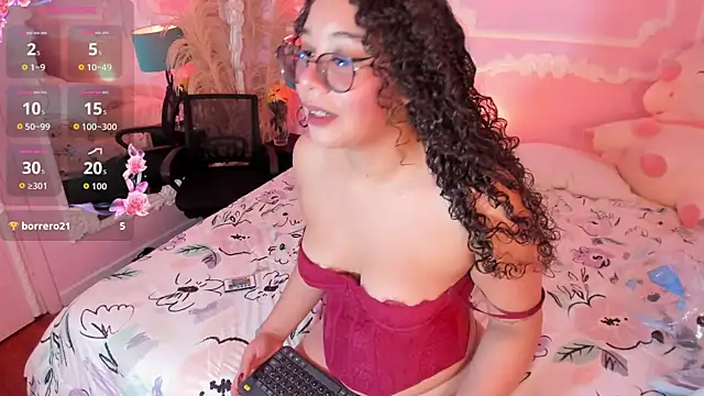 Nahomi_Soft live