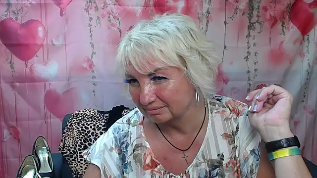 RenataDaster live