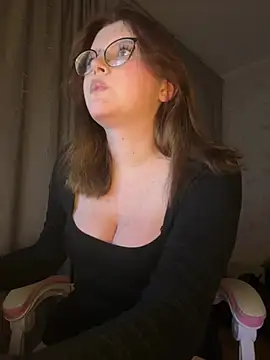 TrishaMoons live