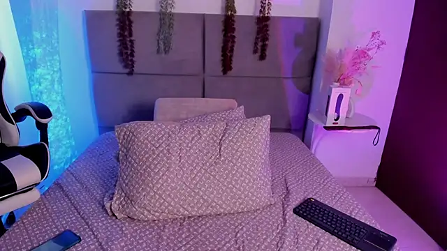 JulietaSnow live