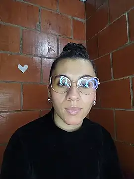 Amanda_x1 live