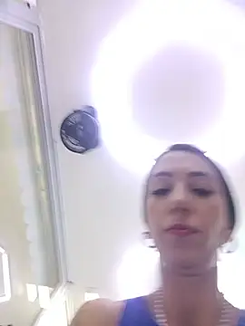 LunaZambrano live