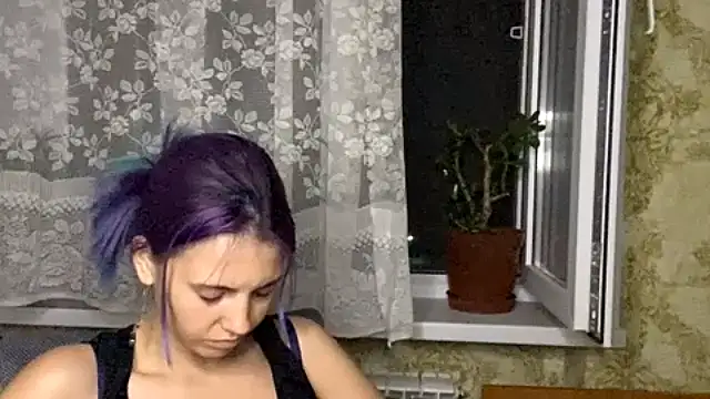 Helen18glo live