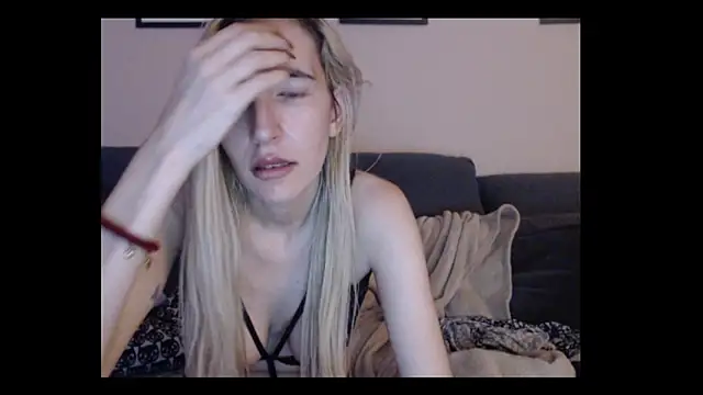 BarbieBlondieGirl live