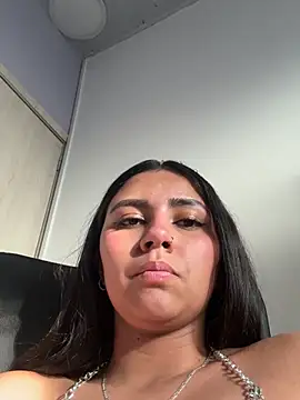 Larabrooks live
