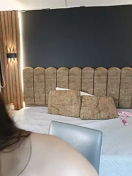 IsisRosee live