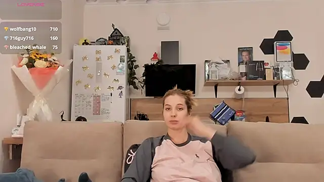 Hot__K live