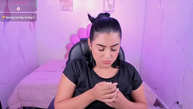 AmeliaHart_ live