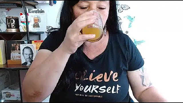 LauraMallioni live