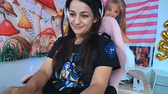 LovelyAzucena live