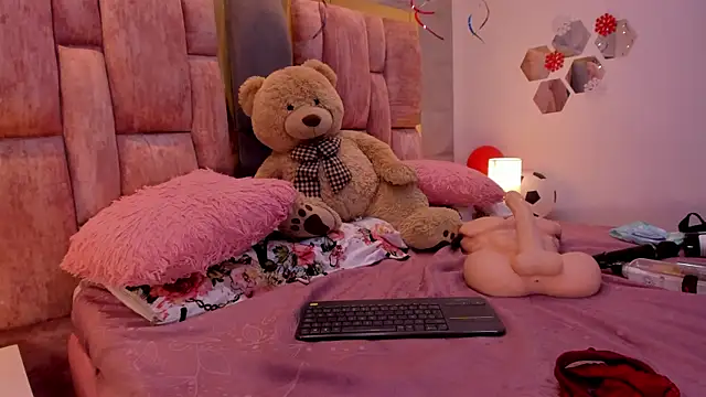 Charlotte_Ice1 live