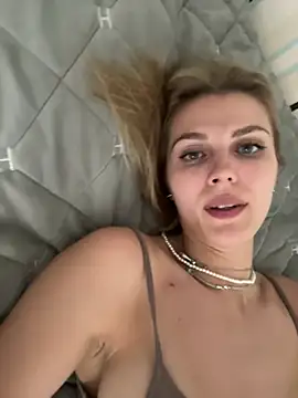 My_Hotgirl live