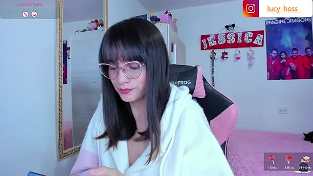 Lucyy-hess live