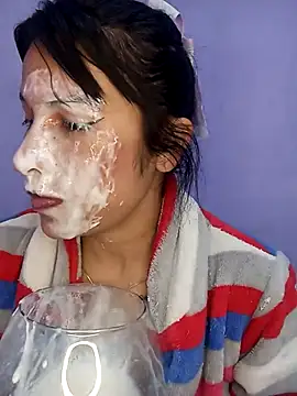 laurahotdirty live