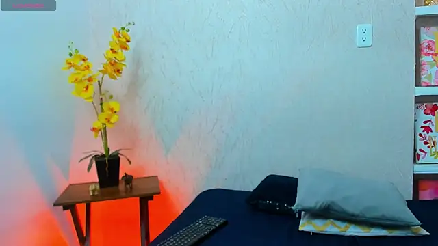ChloeSmith9 live