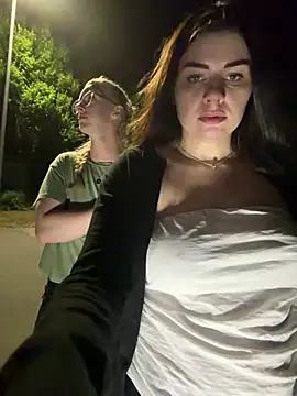 EllyNora live