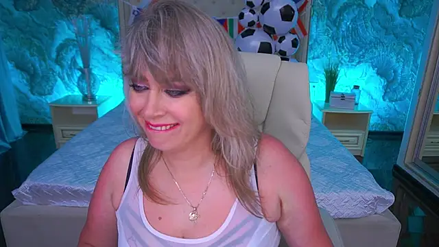 CandyLadyyy live