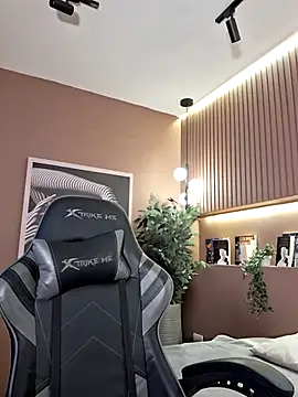 Susan_wall live