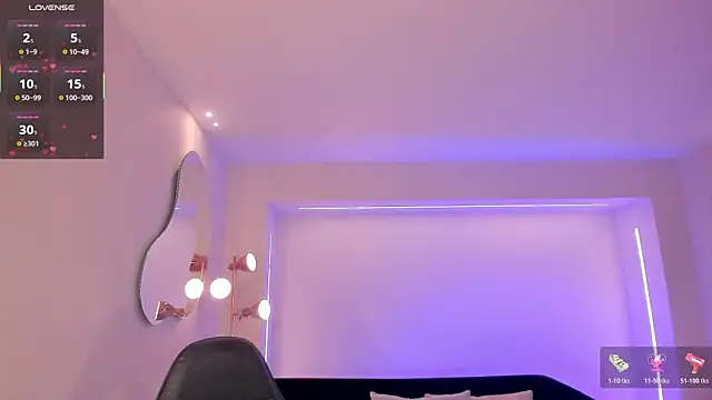 MayaMoretti_ live
