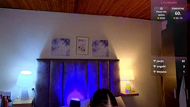 Victoria_Hils live
