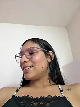 Danaeluxe live