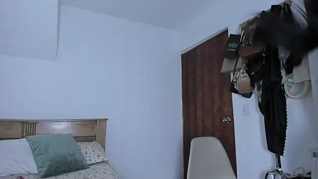 marywhitee__ live