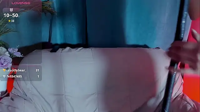 Nina_Pretty_eyes live