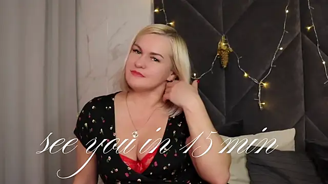 YolandaKiss live