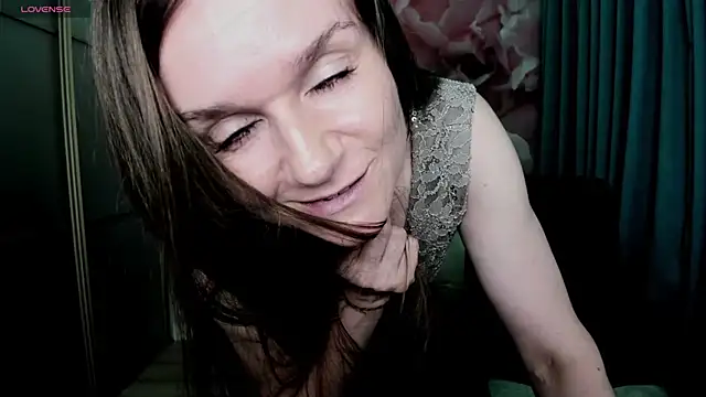 AriaGray live