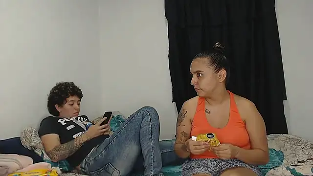 kathy_luisa live