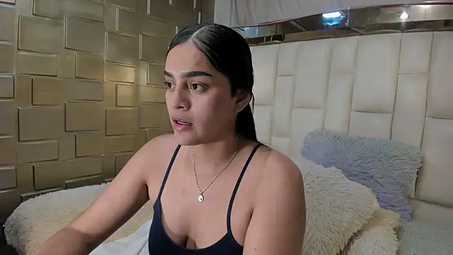 Pamela-Richardson live