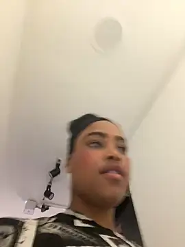 Ayla_Noir live