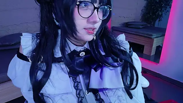 Carmillaa live