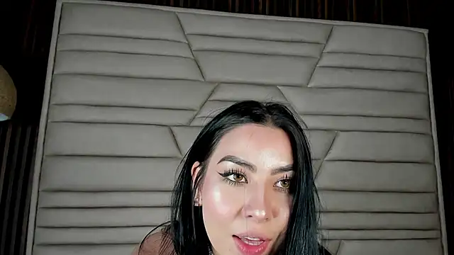 AudreyElla live