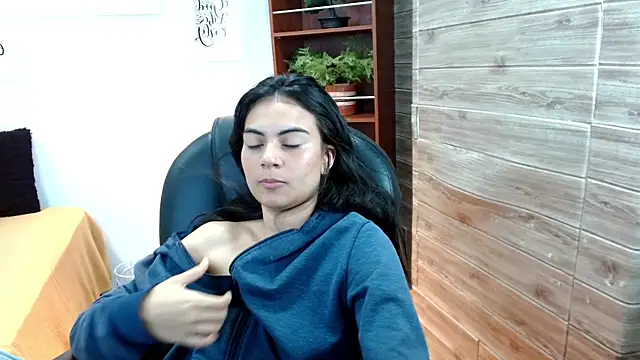 Jade_Aitana live