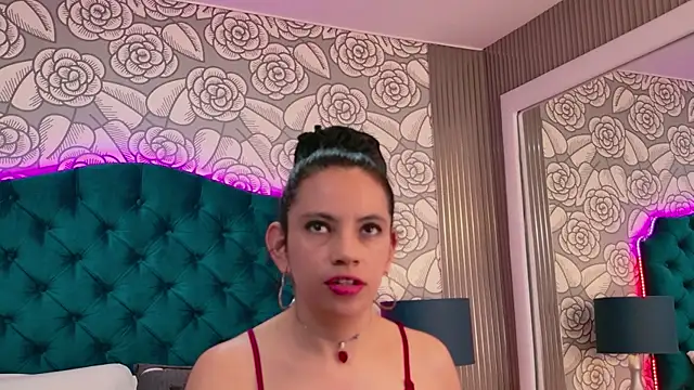 KimberlyMonroee live