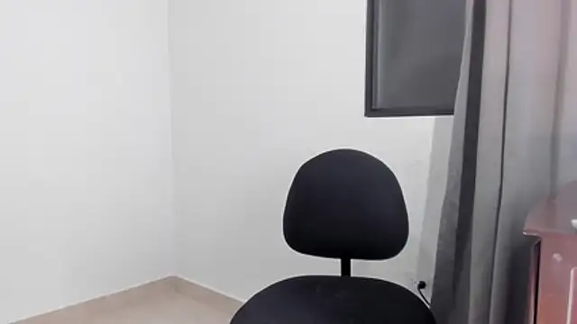 Emma_lean live