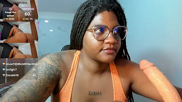 ZahraRose live