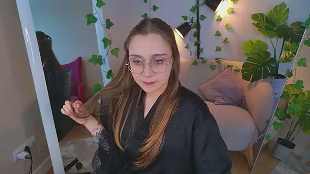 HollyWheeler live