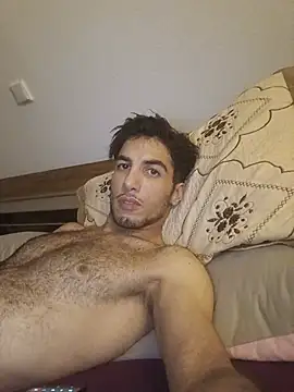 Yes_I_am_straight live
