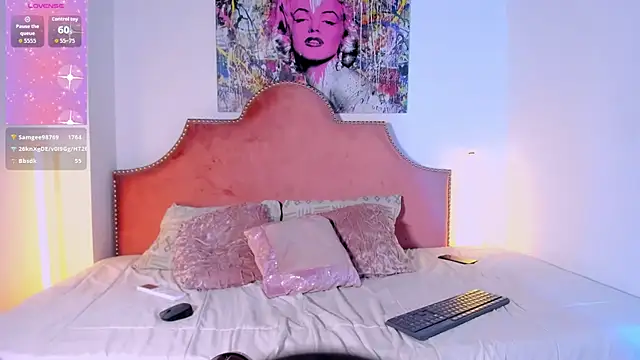 TyraHoney live