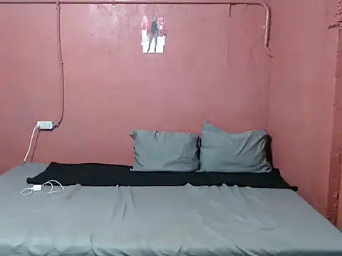 PaulaFucked live